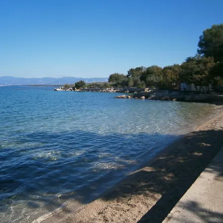 Apartment Kate - 100 M From