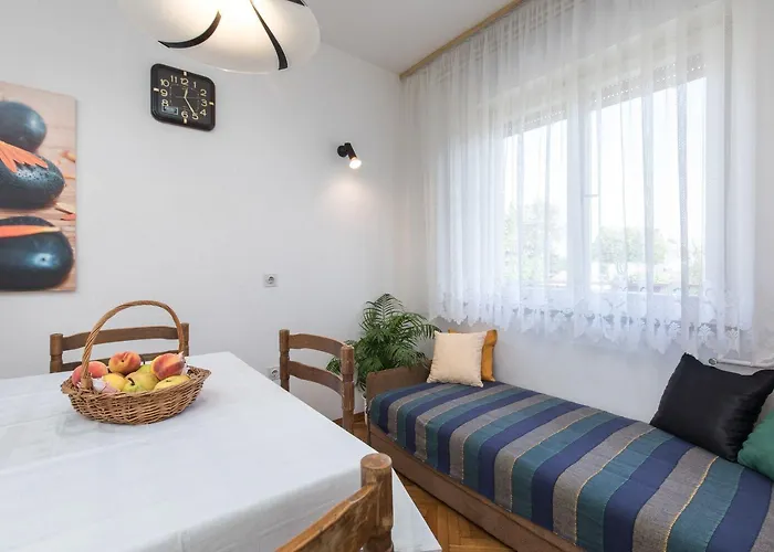Kate Apartamento Malinska