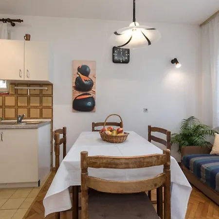 Kate Apartament Malinska