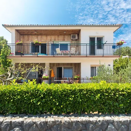 Appartement Kate - 100 M From